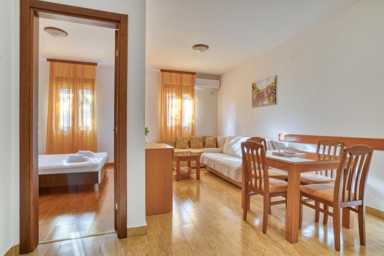 Garni Hotel Milica Χέρτσεγκ Νόβι Εξωτερικό φωτογραφία