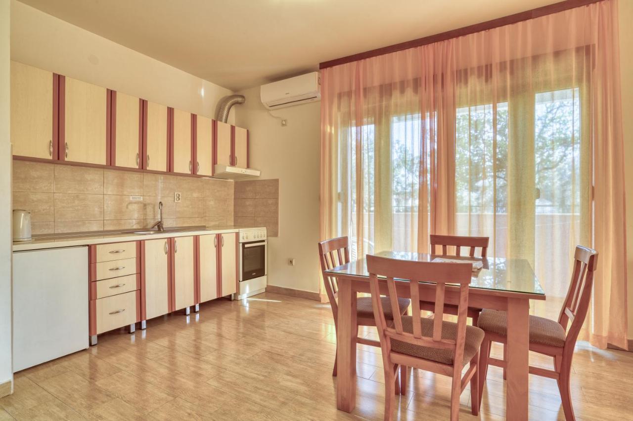 Garni Hotel Milica Χέρτσεγκ Νόβι Εξωτερικό φωτογραφία