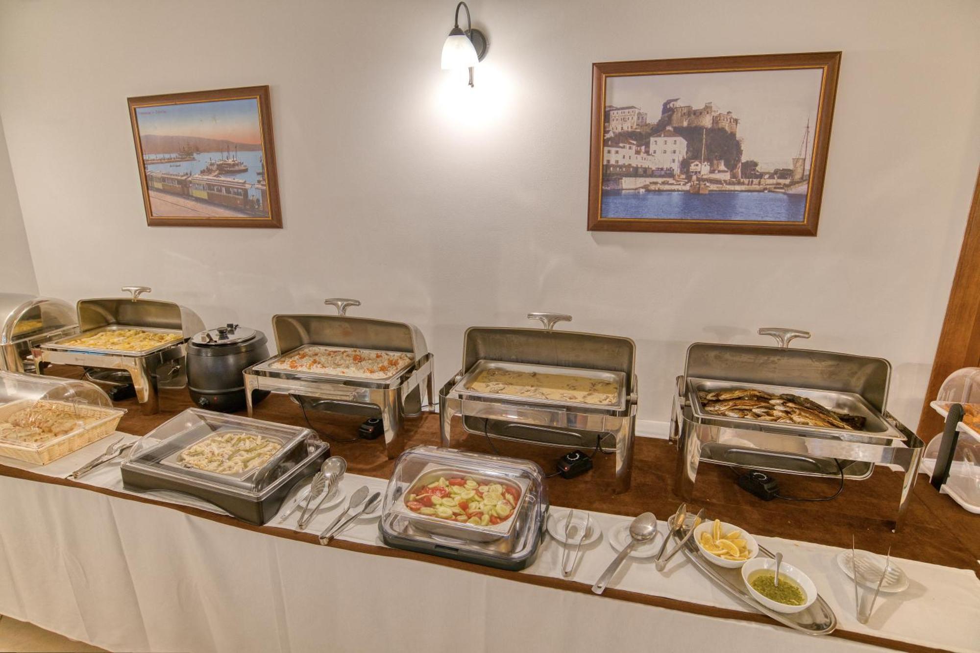 Garni Hotel Milica Χέρτσεγκ Νόβι Εξωτερικό φωτογραφία