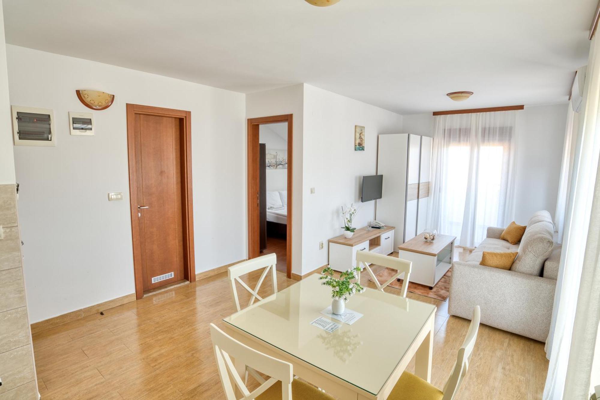 Garni Hotel Milica Χέρτσεγκ Νόβι Εξωτερικό φωτογραφία