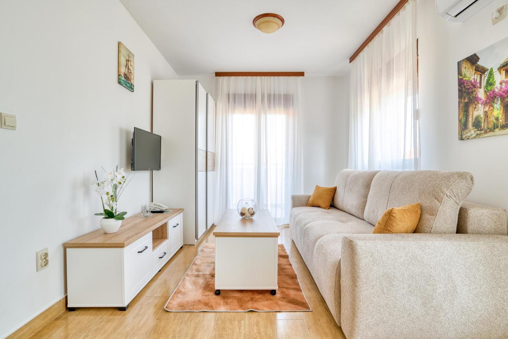 Garni Hotel Milica Χέρτσεγκ Νόβι Εξωτερικό φωτογραφία